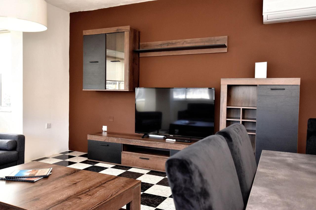 2 Bedroom, Bright & Central Top Floor Apartment - 5 Мсіда Екстер'єр фото